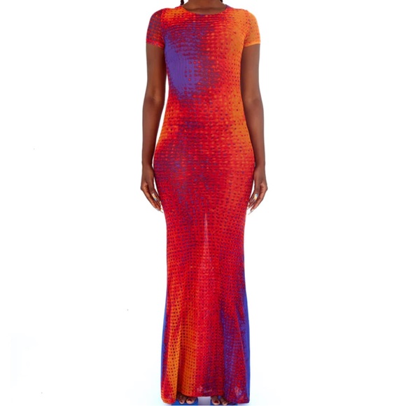 NOA SHORT SLEEVE DRESS - Picture 1 of 4